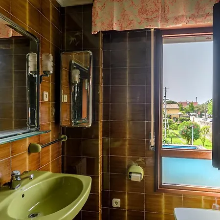 빌라 Cecilia - Casa Marinera Con Piscina Y Jardin